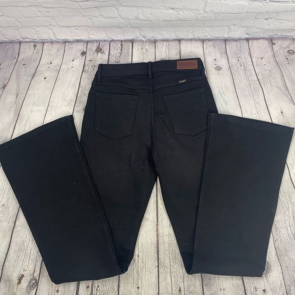 Wrangler Women’s High Rise Fierce Flare Black Jeans Size 6 NWOT - Picture 4 of 6